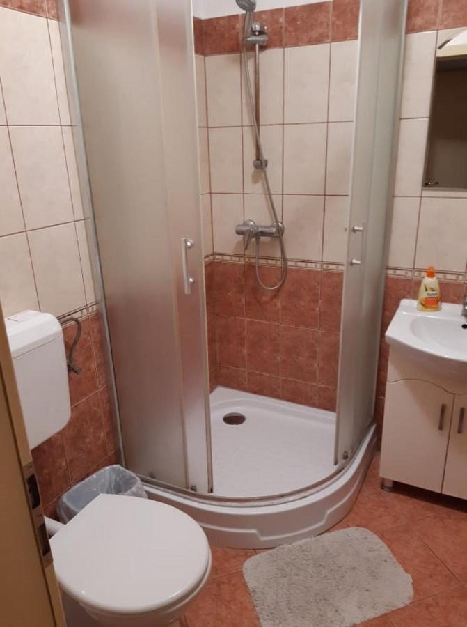 Fáraó vendégház Zalaegerszeg Exterior foto